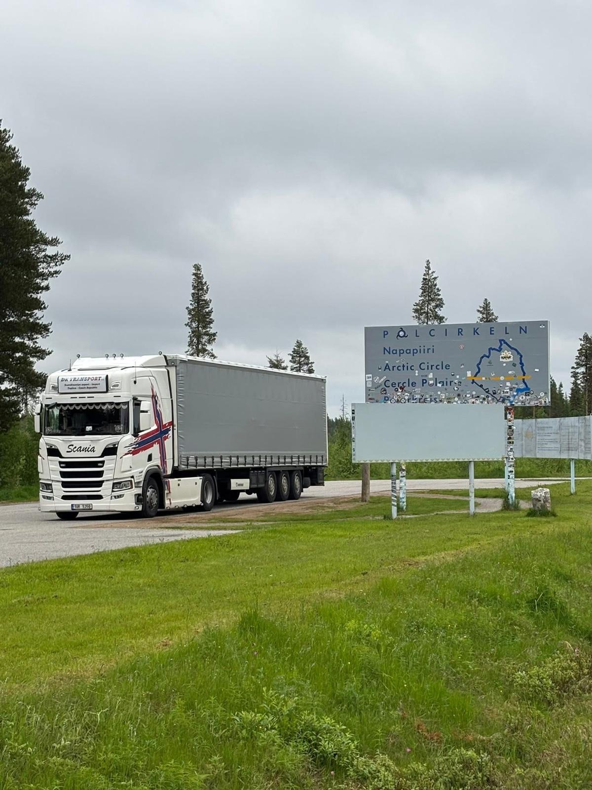 Scania DK Transport u značky Polární kruh ve Švédsku
