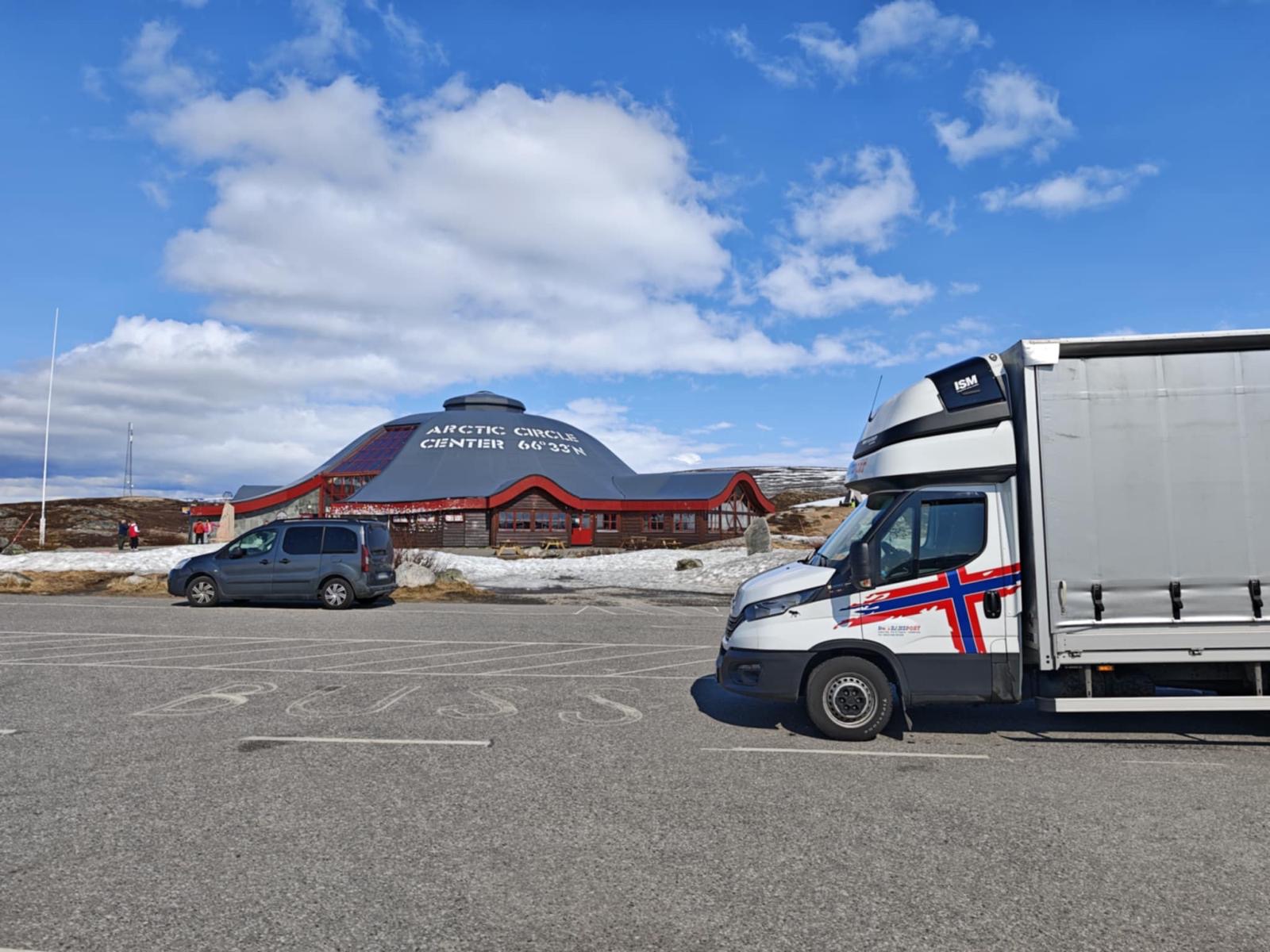 Iveco Daily DK Transport u Arctic Circle Center na polárním kruhu